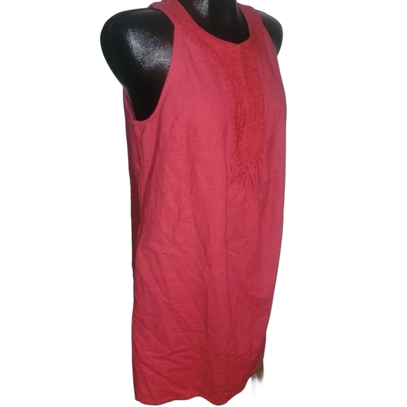Red Linen Blend Embroidered Neckline Sleeveless Halter Dress - Picture 3 of 7